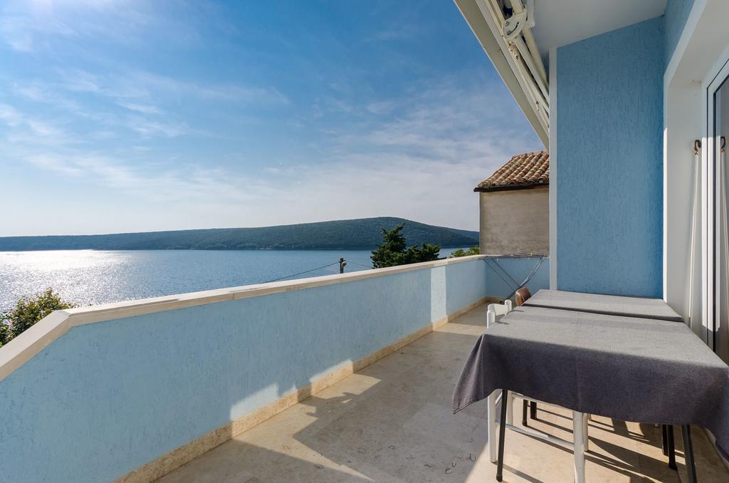 Apartments Milan Rakalj Екстериор снимка